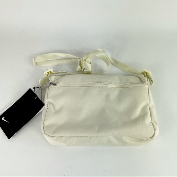 Nike Sportswear Futura Revel 365 Crossbody Bag - Picture 10 of 14